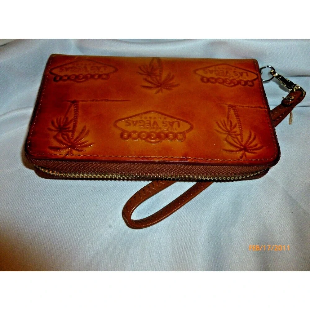 Las Vegas Embossed Brown Leather Zip‎ Around Wristlet Wallet Palm Trees Souvenir